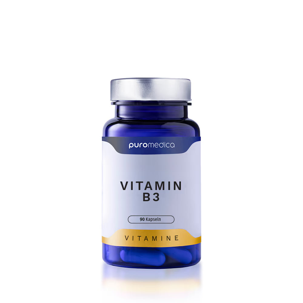 Das Bild zeigt eine blaue Flasche mit dem Etikett Vitamin B3 von Puromedica. Die Flasche enthält 90 Kapseln und ist auf einem weißen Hintergrund platziert, was die Produktdetails klar hervorhebt.
